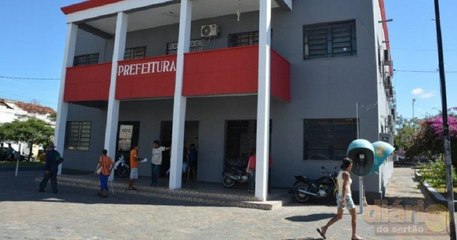 Agente de saúde cobra salário atrasado e diz que Zé Aldemir faz manobra para ‘calar’ sindicato