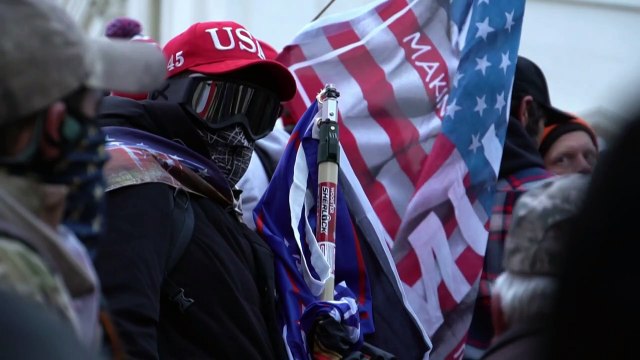 Washington DC processa grupos de extrema direita por invasão ao Capitólio