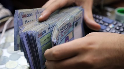 الليرة اللبنانية تسجل أدنى مستوى لها أمام الدولار