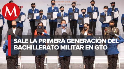 Llevan a cabo primer graduación del Bachillerato Militarizado, en Guanajuato