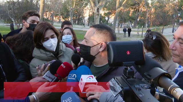 Compañeros de Verónica Forqué acuden al tanatorio a decir el último adiós