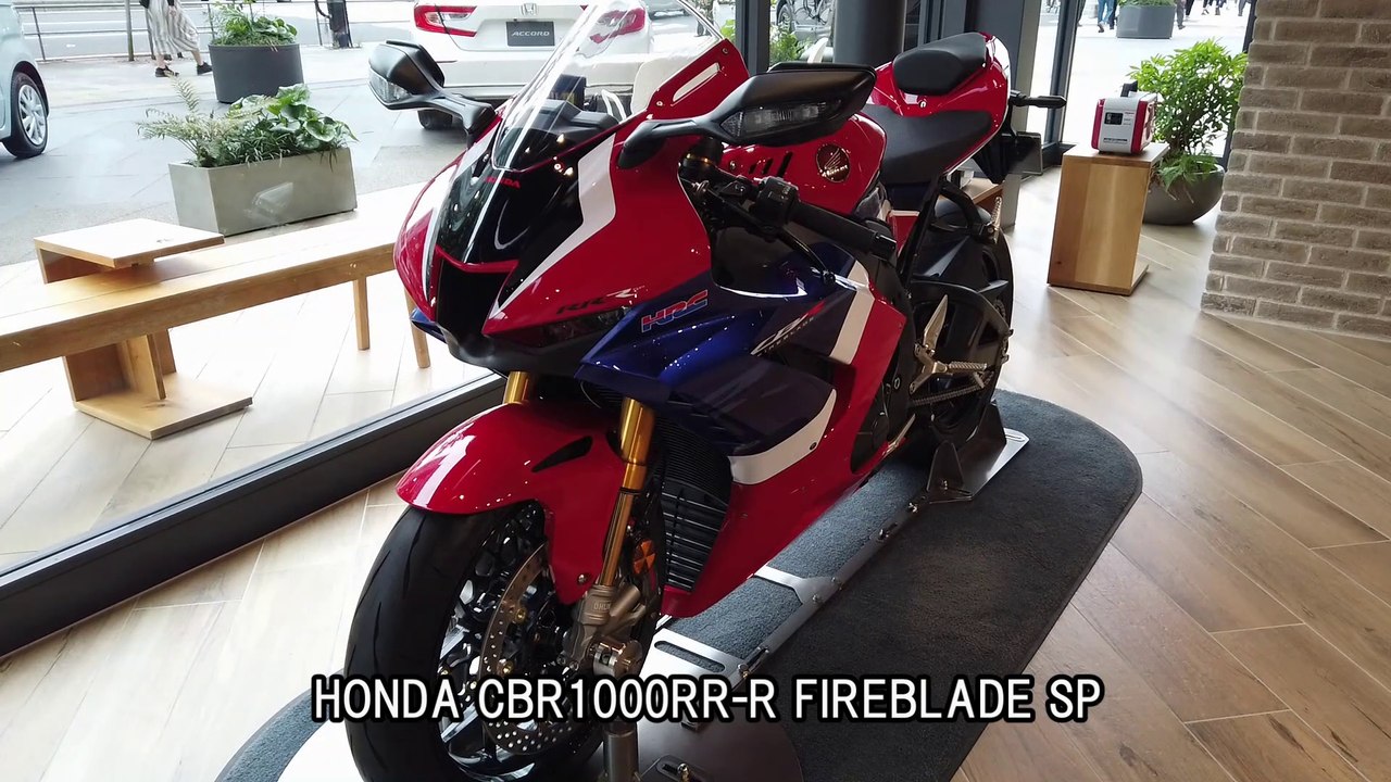 ホンダ 「CBR1000RR-R ファイアーブレード SP」乗り味は本気の市販レーサー