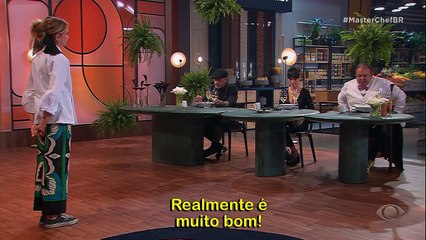 Atriz fez um nhoque de mandioquinha, caldo de tucupi, lascas de mandioquinha, pupunha e farofa