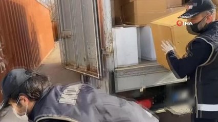 Polisten kargoyla makaron sevkiyatına darbe