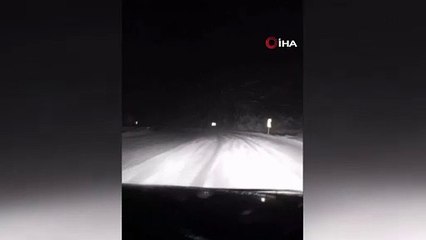 Descargar video: Uludağ’da şiddetli kar yağışı! Yollar kapandı