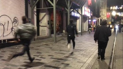 İSTİKLAL CADDESİ'NDE POLİSTEN KAÇAN KİŞİ BÖYLE YAKALANDI