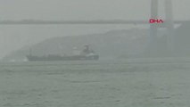 Boğaz'da tanker arızalandı, gemi trafiği durdu (2)