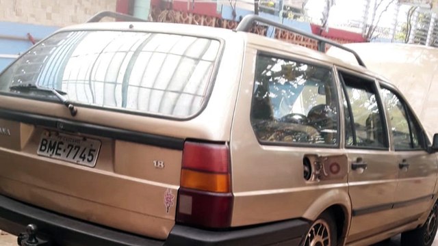 Santana Quantum dourado de placas BME-7745 foi furtado na Rua Mato Grosso