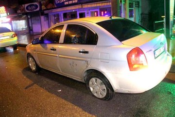 Seyir halindeki otomobili önce takip edildi, sonra kurşun yağmuruna tutuldu