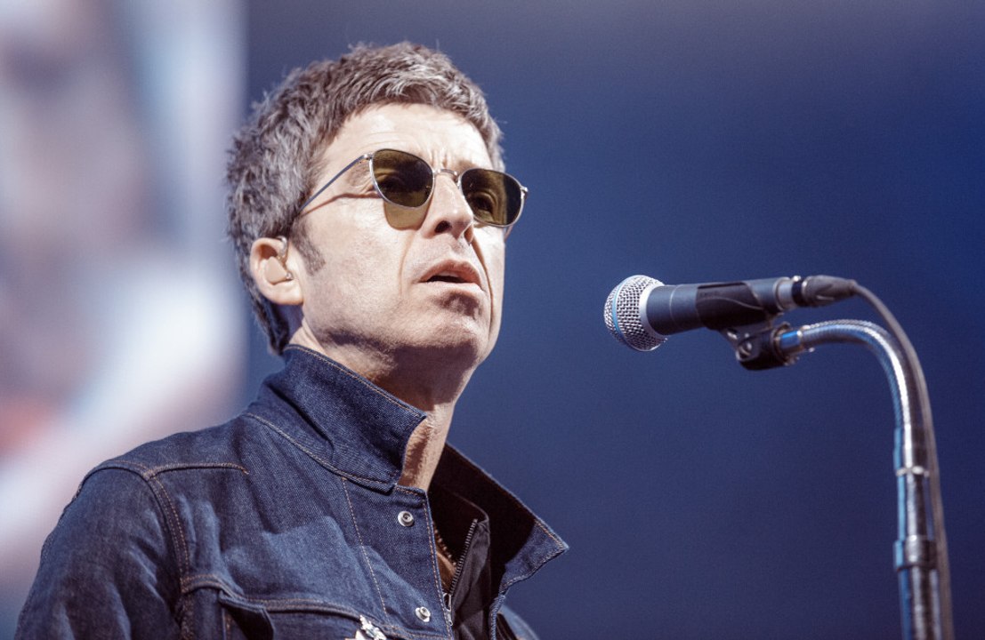 Noel Gallagher : bientôt une comédie musicale sur sa vie ? - Vidéo Dailymotion