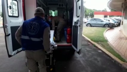 Motociclista é levado à UPA após sofrer queda na BR-277