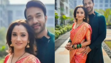 Ankita Lokhande ने शादी के बाद मंगलसूत्र हरी चुड़िया पहनकर पति Vicky Jain संग दिया pose | FilmiBeat