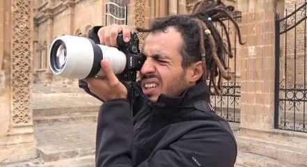 FASLI ÖDÜLLÜ GEZGİN, BELGESELİ İÇİN BİSİKLETİYLE MARDİN'E GELDİ