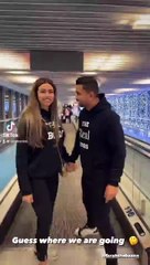 علي غزلان وفرح شعبان بأول صور بعد حفل زفافهما .. فى طريقهما لقضاء شهر العسل