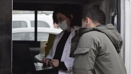 Sağlık çalışanları AA'nın "Yılın Fotoğrafları" oylamasına katıldı