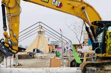 Lobau-Camp: Warum die Stadt Wien Aktivistinnen mit Klagen droht