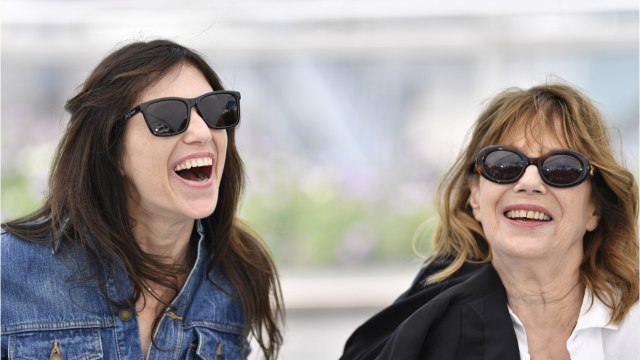 GALA VIDEO - EXCLU - Jane Birkin : Charlotte Gainsbourg fait une touchante confidence sur leur relation