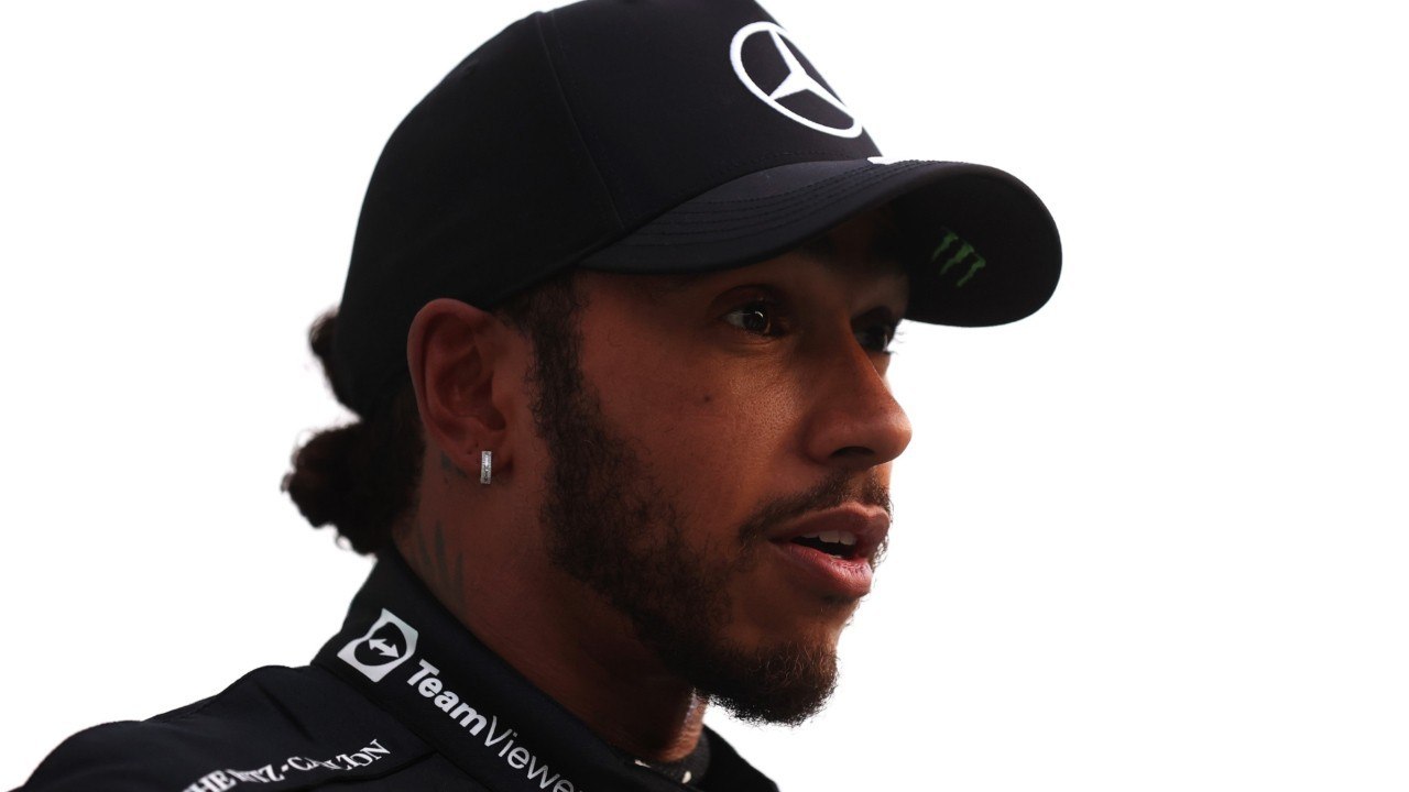 GALA VIDEO - Lewis Hamilton vient d'échapper à une tragédie lors du Grand Prix d'Italie...