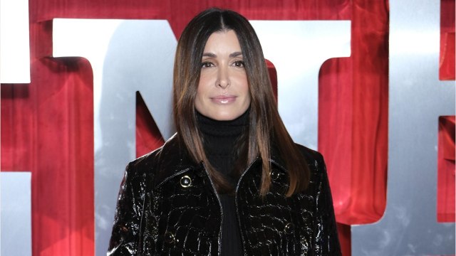 GALA VIDEO - Jenifer ose de rares confidences : Les remises en question m'animent au quotidien