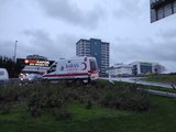 Maltepe'de bariyeri aşan ambulans refüje girdi