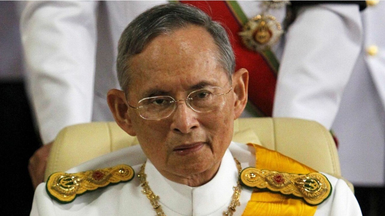 GALA VIDEO - Rama IX : ce bel hommage prévu pour le défunt roi de Thaïlande