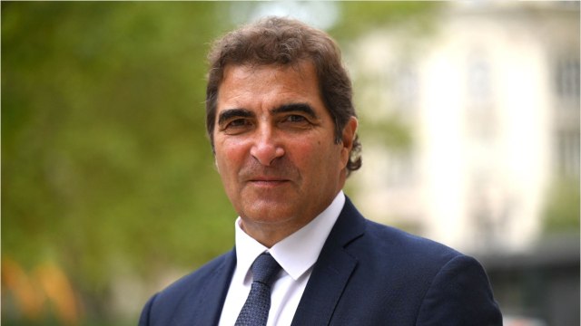 GALA VIDEO - Le saviez-vous ? Le président des Républicains, Christian Jacob, a arrêté ses études à 17 ans