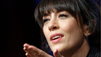 GALA VIDEO - « Comme si c'était une scène érotique " : Nolwenn Leroy évoque son baiser avec Bénabar.