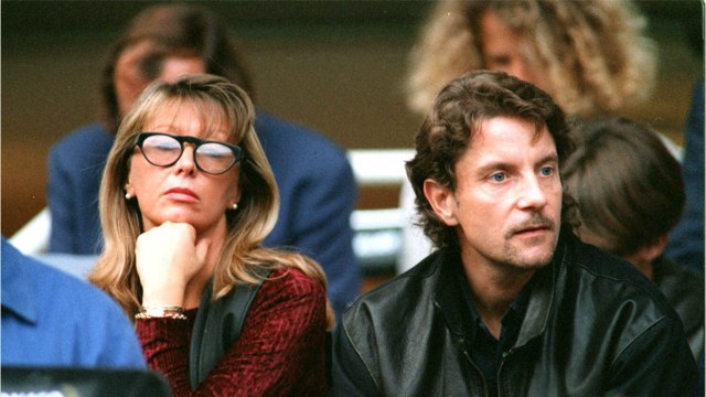 GALA VIDEO - Francis Cabrel : quel mari est-il pour sa femme Mariette ?