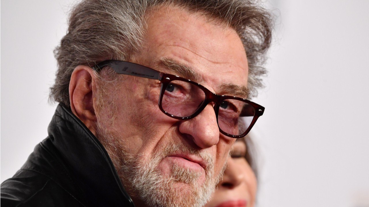 GALA VIDEO - « J'avais pas envie de l'emmerder " : Eddy Mitchell revient sur ses derniers instants avec Johnny