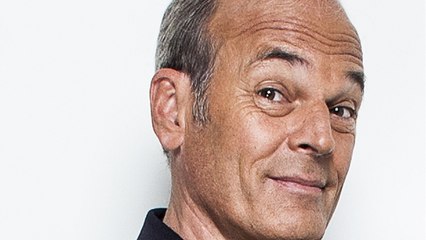 GALA VIDEO - « Je ne supportais pas ça " : Laurent Baffie révèle pourquoi il a succombé à la chirurgie esthétique.