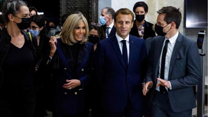 GALA VIDEO - Emmanuel et Brigitte Macron, des "clients normaux" : leur dîner romantique à Rome