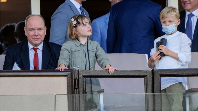 GALA VIDEO - Albert de Monaco : quel papa est-il pour Gabriella et Jacques ? (1)