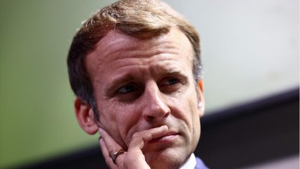 GALA VIDEO - Emmanuel Macron : son SMS de « rupture " avec François Hollande dévoilé.