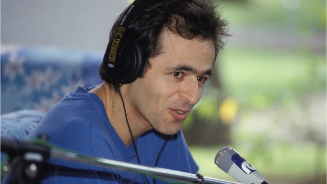 GALA VIDEO - Jean-Jacques Goldman très taiseux sur sa vie privée : Laurent Boyer en a fait les frais