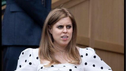 GALA VIDEO - La princesse Beatrice, enceinte, dévoile son élégant intérieur au sein du palais St James