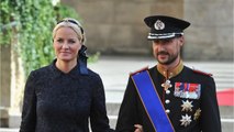 GALA VIDÉO - Mette-Marit de Norvège, la sulfureuse : son mea culpa juste avant son mariage avec le prince Haakon.