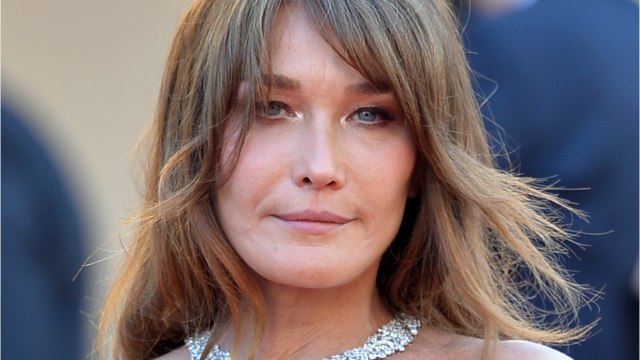GALA VIDEO - Carla Bruni inspirée par son ex Denis Olivennes : ce message qui résonne en elle