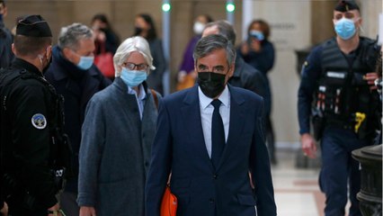 GALA VIDEO - « Je veux faire part de mes regrets " : le mea-culpa de François Fillon en plein procès