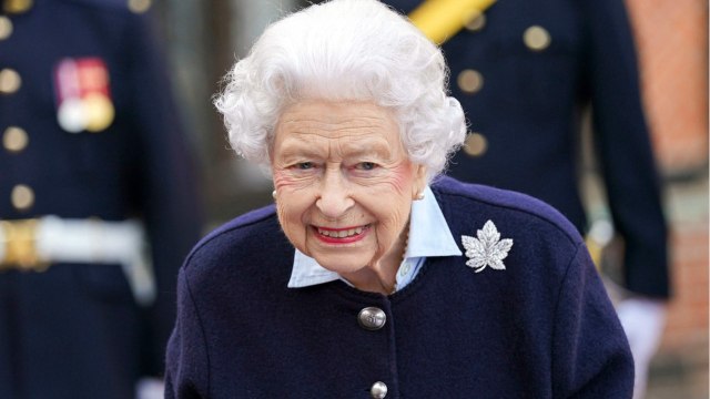 GALA VIDEO - La reine Elizabeth II souffrante : ces royaux qui comptent lui venir en aide