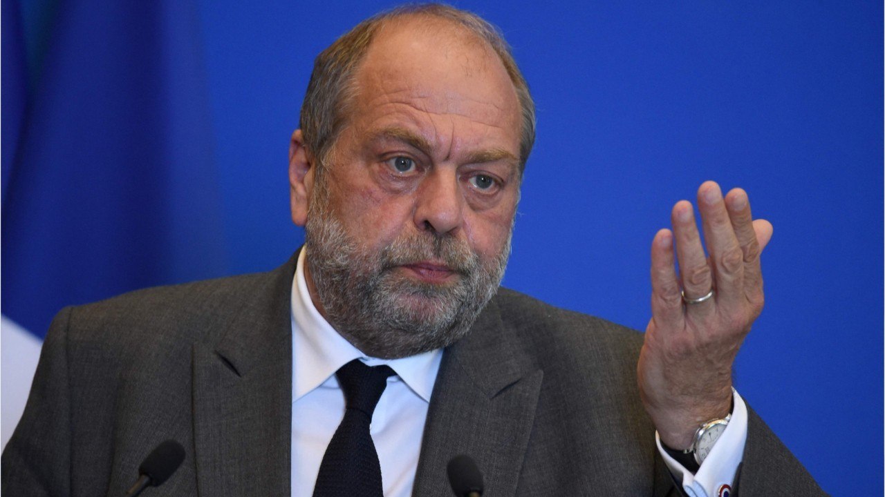 GALA VIDÉO - « Le début des emmerdes " : pour Éric Dupond-Moretti, l’été commence très mal