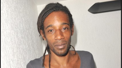 GALA VIDEO - EXCLU – Julien Voulzy : « Ma mère est morte dans mes bras "