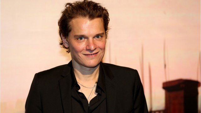 GALA VIDEO - J'étais pas à l'aise : Bénabar revient sur ses débuts et les miroirs aux alouettes