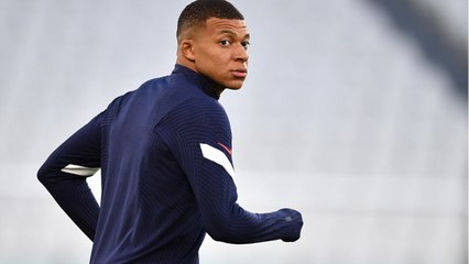 GALA VIDEO - Kylian Mbappé blasé par l'argent ? "On continue à aller manger le poulet chez mamie à dix dans un F3"