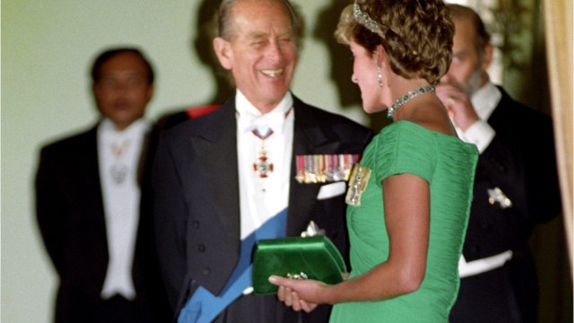 GALA VIDEO - Diana et le prince Philip : comment leur affection s'est désagrégée