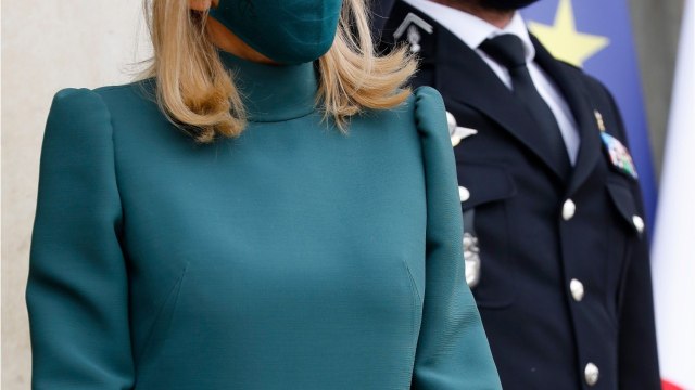 GALA VIDÉO - Brigitte Macron glisse une confidence sur ses petits-enfants