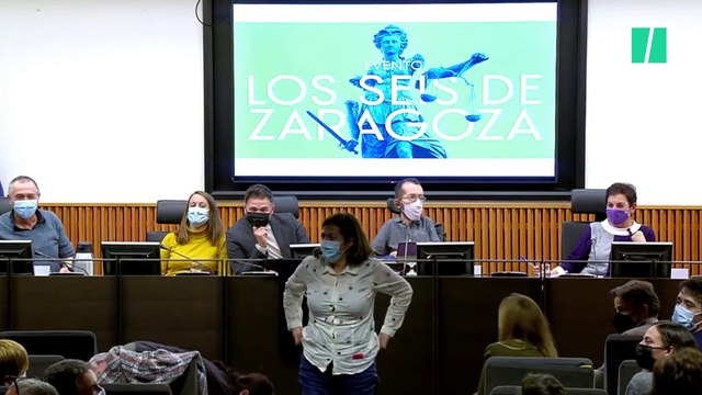 Interrumpen la intervención de Mertxe Aizpurua con el himno de la Policía Nacional y la Guardia Civil