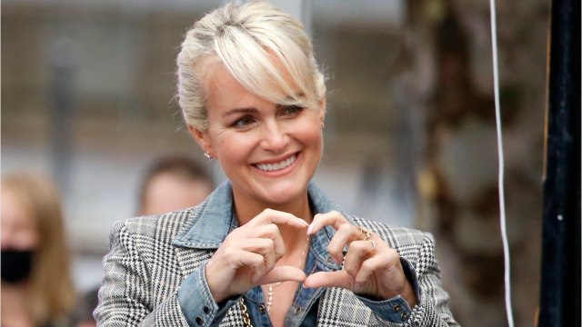 GALA VIDEO - PHOTO – Laeticia Hallyday : plus proche que jamais d'Aliosha, le fils de Jalil Lespert.