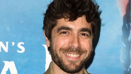 GALA VIDEO - Agustin Galiana coquin : ce plaisir coupable à la plage