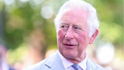 GALA VIDÉO - Le prince Charles odieux avec une de ses secrétaires : cette anecdote édifiante