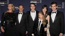 GALA VIDEO - Jean-Paul Belmondo : pourquoi ses enfants Paul et Stella ont « une relation compliquée 